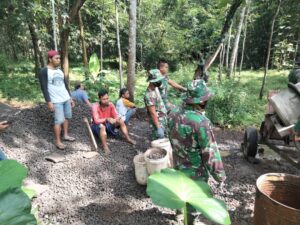 Ringan Sama Dijinjing Berat Sama Dipikul