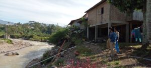 Bronjong Penahan Abrasi Sungai Ambruk Ancam Pemukiman Warga Di OKU Selatan