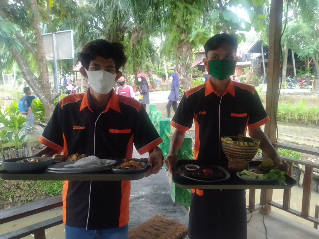 Tawarkan Konsep Pedesaan, Kolam Datuk Resto Perkaya Khazanah Kuliner Sriwijaya