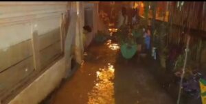 Tingginya Curah Hujan, Beberapa Titik Kota Lahat Terendam Banjir