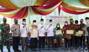 Bupati Juarsah Ajak Masyarakat Ikuti Jejaknya Untuk Divaksin Covid-19