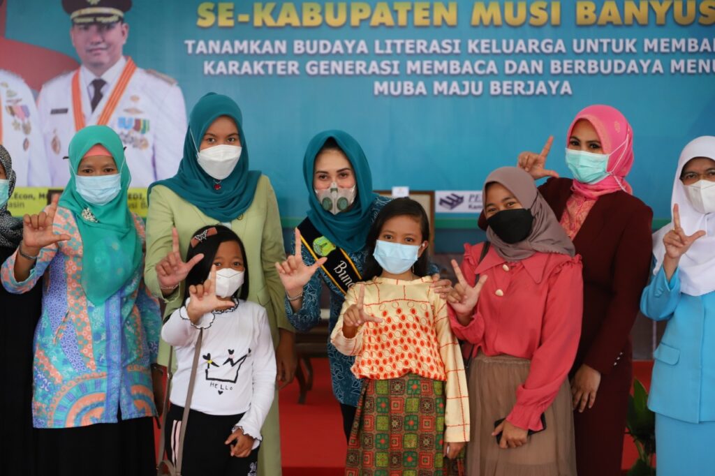 Thia Yufada Dorong Minat Masyarakat  Gemar Membaca