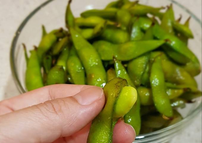 Fakta Tentang Edamame Dan Manfaatnya
