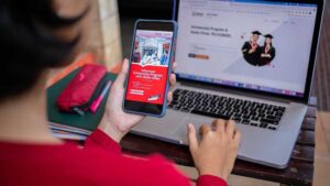 Lulusan Terbaik SMA Dapat Kesempatan Ikut Scholarship Di Telkom University