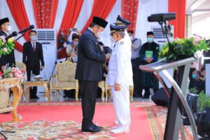 Lantik Pasangan Heri Amalindo-Soemarjono, Herman Deru: Segera Bangun Kabupaten PALI Lebih Maju