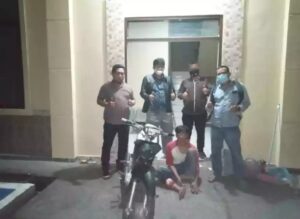 Rampas Motor Pemulung, Pelaku Dihadiahi Timas Panas