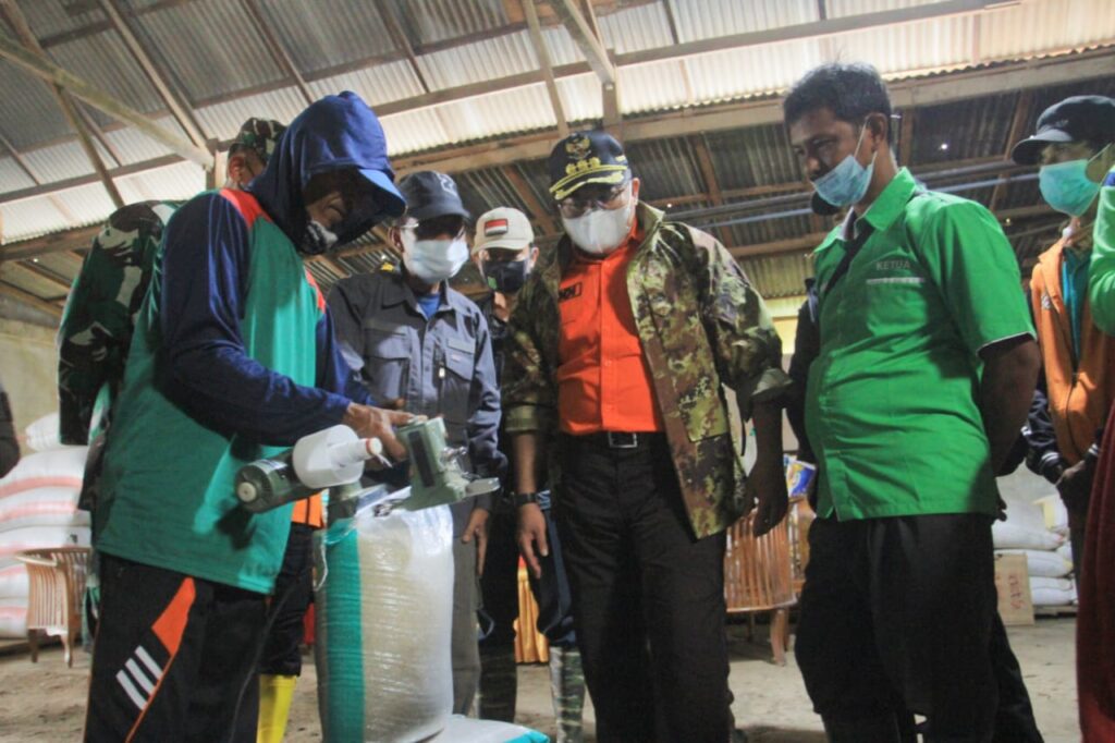 Dodi Himbau Pegawai Beli dan Konsumsi Beras Petani Muba