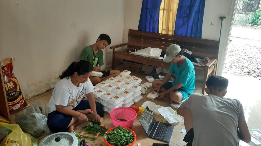 Tenang Bagi Isoman di Rumah, Ada Makanan dan Vitamin Gratis