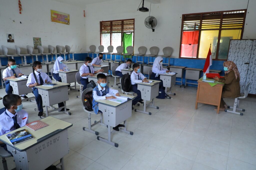 Pantau Penerapan Prokes di Sekolah, Disdik Palembang Targetkan 100 Persen SMP Gelar PTM