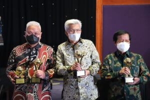 Herman Deru, Gubernur Top Pembina BUMD Terbaik 2021