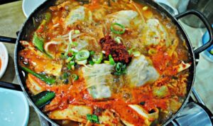 Apakah Bener Makanan Pedas Menyebabkan Ambeien