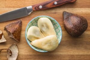 Manfaat Buah Salak: Buah ‘Bersisik’ yang Kaya Serat