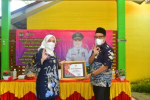 Aktif Dalam Penanganan COVID-19, Diskominfo  Musi Rawas Diganjar Penghargaan