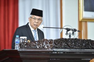 Mawardi Yahya Sampaikan Jawaban Gubernur Terhadap Pandangan DPRD