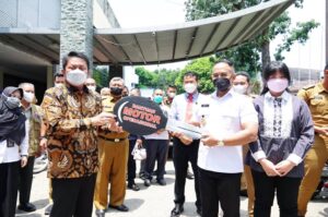 Perangi Narkoba, Herman Deru Bantu Puluhan Kendaraan Operasional ke BNN Sumsel