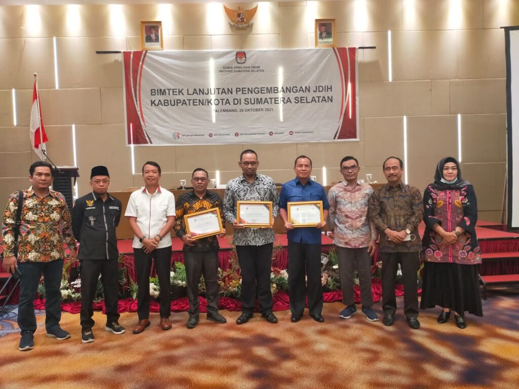 Komisioner KPU Se Sumsel Ikuti Pelatihan Membuat Konten Vidio Menggunakan Smartphone