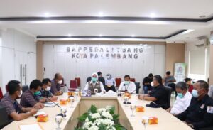 Bahas Pelayanan PLN, Wawako Palembang Berharap Bisa Lebih Baik