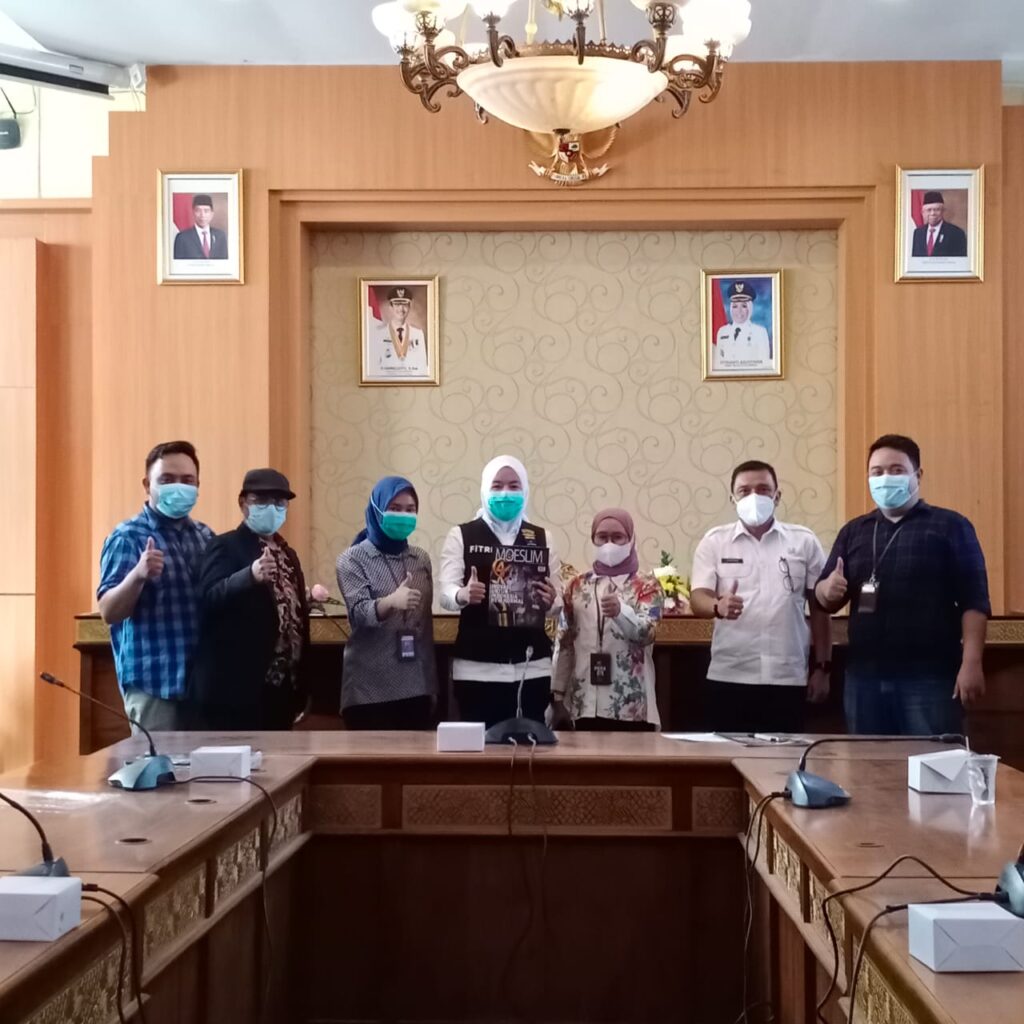 Fitrianti Agustinda Terima Penghargaan Moeslim Choice 2021