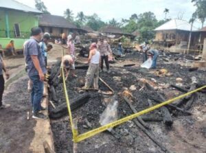 Diduga Konsleting Listrik, 10 Rumah Di lahat Terbakar