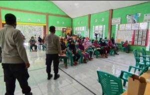 Mobile Vaksin Polres Lahat Sambangi Warga Dua Desa