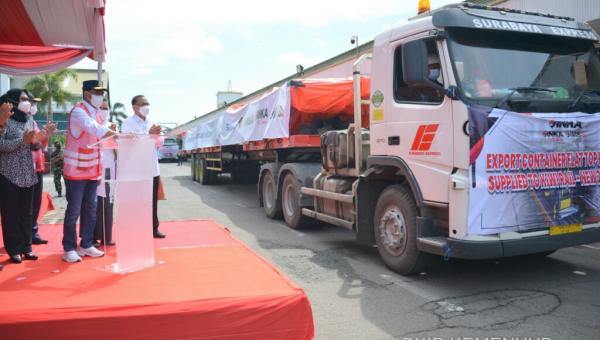 Menhub Lepas Ekspor Tahap Pertama Gerbong Barang INKA ke Selandia Baru