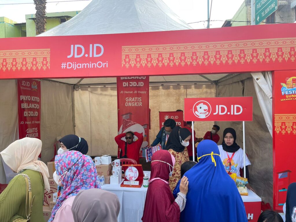 JD.ID Sediakan Minyak Goreng Murah di Festival Sekanak Lambidaro