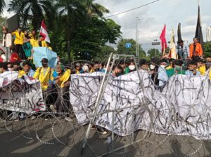 Demo Ribuan Mahasiswa Sumsel Ditemui Ketua DPRD Sumsel Melalui Vidio Call