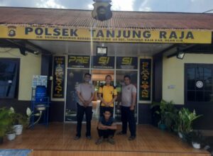 Aniaya Penagih Hutang,  Asep Digelandang Polisi