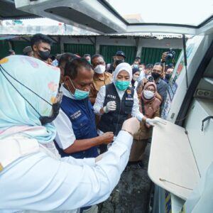 Sidak Pasar, Fitri Masih Temukan Produk Mengandung Zat Berbahaya Di Pasar 10 Ulu