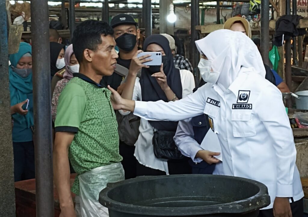 Sidak Pasar, Fitri Temukan Indikasi Permainan Sewa Lapak Pasar