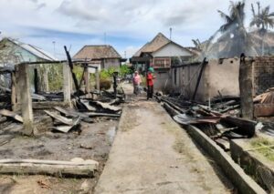 Konsleting Listrik, Dua Rumah Di Ogan Ilir Hangus Terbakar