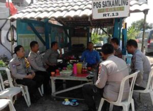 Cegah Gangguan Kamtibmas, Polisi Terus Lakukan Pembinaan Bagi Siskamling