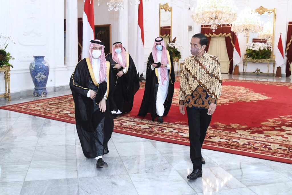 Presiden Jokowi Terima Kunjungan Menlu Arab Saudi, Bahas Soal Haji hingga Ekonomi