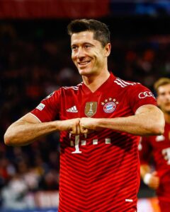 Barcelona Jadi Rekrut Lewandowski