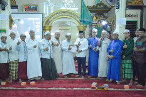 Ikuti Program Subuh Berjamaah, Masjid Jamik Sungai Lumpur Dipadati ASN