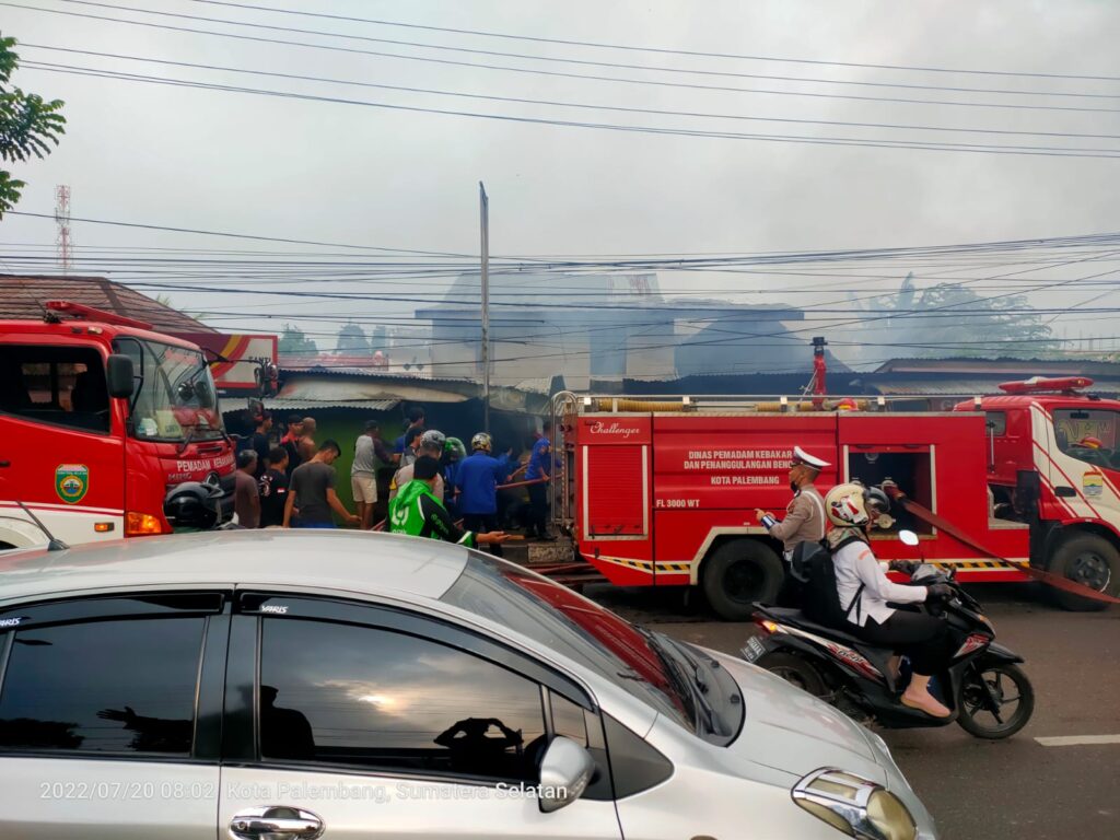 Kios BBM Eceran Terbakar, Pemilik Alami Luka Bakar Ringan