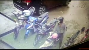 Pelaku Curanmor Di Kantor Kecamatan Yang Viral Di Sosmed Kini Diburu Polisi