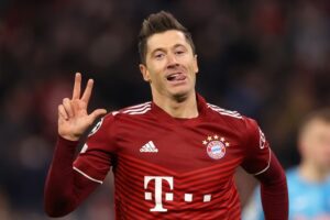 Mending Rekrut Lewandowski daripada Richarlison, Chelsea