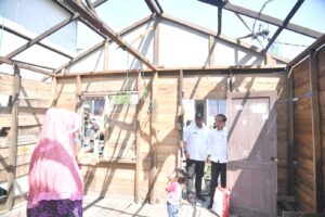 Presiden Jokowi Tinjau Penataan Kawasan dan Rumah Layak Huni di Permukiman Belawan