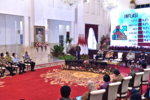 Presiden Minta Pusat dan Daerah Kerja Sama Kendalikan Inflasi
