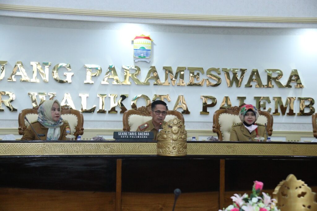 Ratu Dewa Imbau Masyarakat Untuk Selalu Gotong Royong