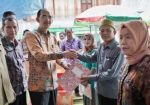Percepat Pemulihan Ekonomi, Pemkab Ogan Ilir Serahkan Bantuan Untuk UMKM