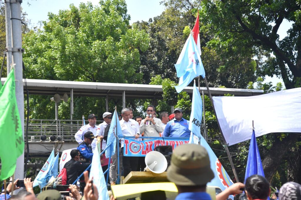 Wakili Istana, Kasetpres Temui Pengunjuk Rasa