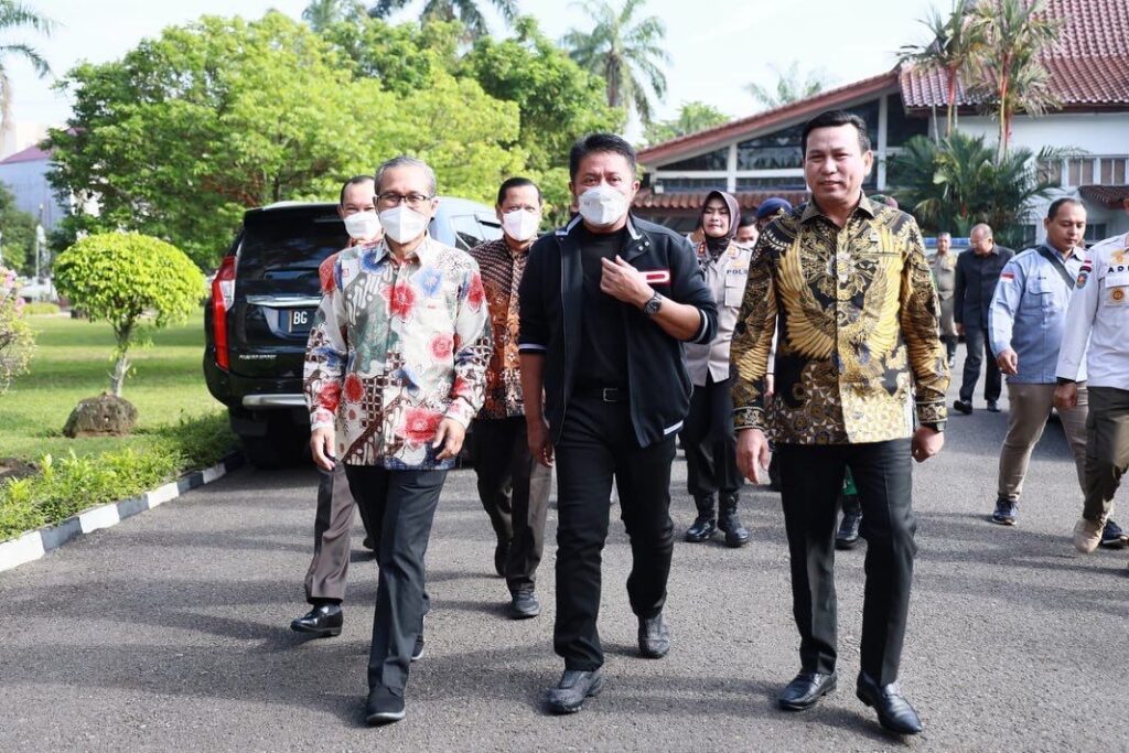 Dampingi Wakil Ketua KPK, Herman Deru Buka Roadshow Bus Antikorupsi di Sumsel