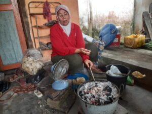 Kemplang Panggang Jepit, Kuliner Khas Yang Mampu Geliatkan Ekonomi Warga Tanjung Raja