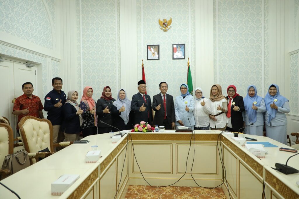 Ikuti Pertandingan Tingkat Nasional, Atlet Perwosi Temui Ratu Dewa Minta Dukungan