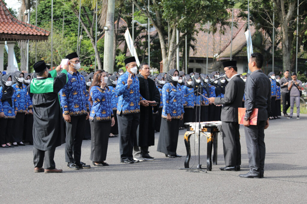 Harnojoyo Ambil Sumpah 907 ASN Baru Di Lingkungan Pemkot Palembang