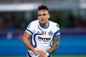 Manchester United Incar Lautaro Martinez
