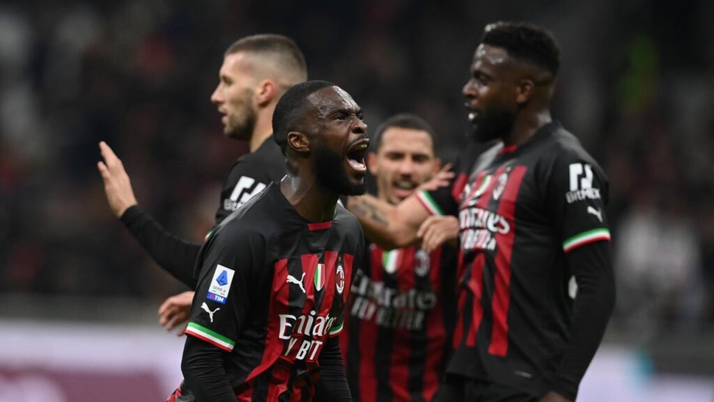 AC Milan Kalahkan Fiorentina: Skor 2-1