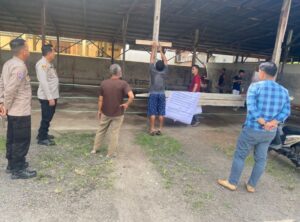 Polisi Tinjau Langsung Persiapan Pilkades Tanjung Sejaro Ogan Ilir